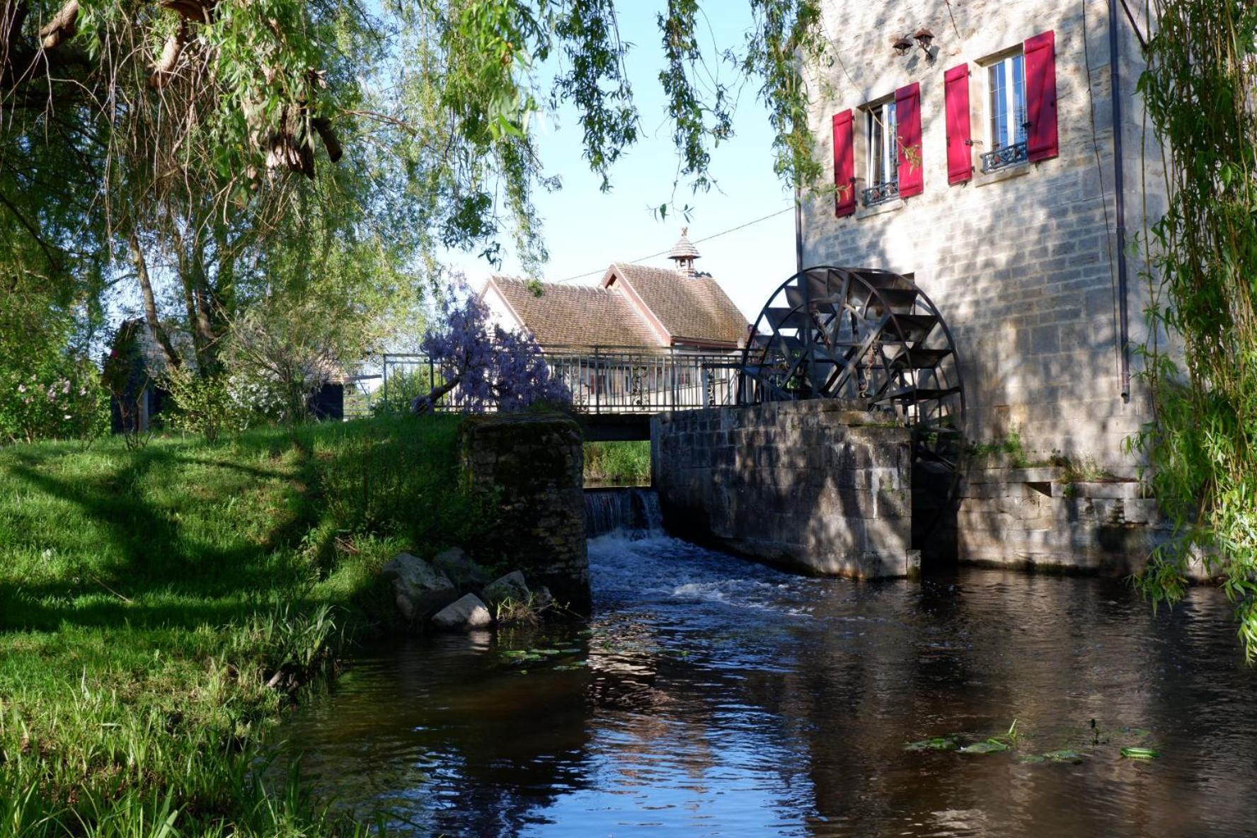 מלון Charenton-du-Cher Moulin De Petoulle מראה חיצוני תמונה